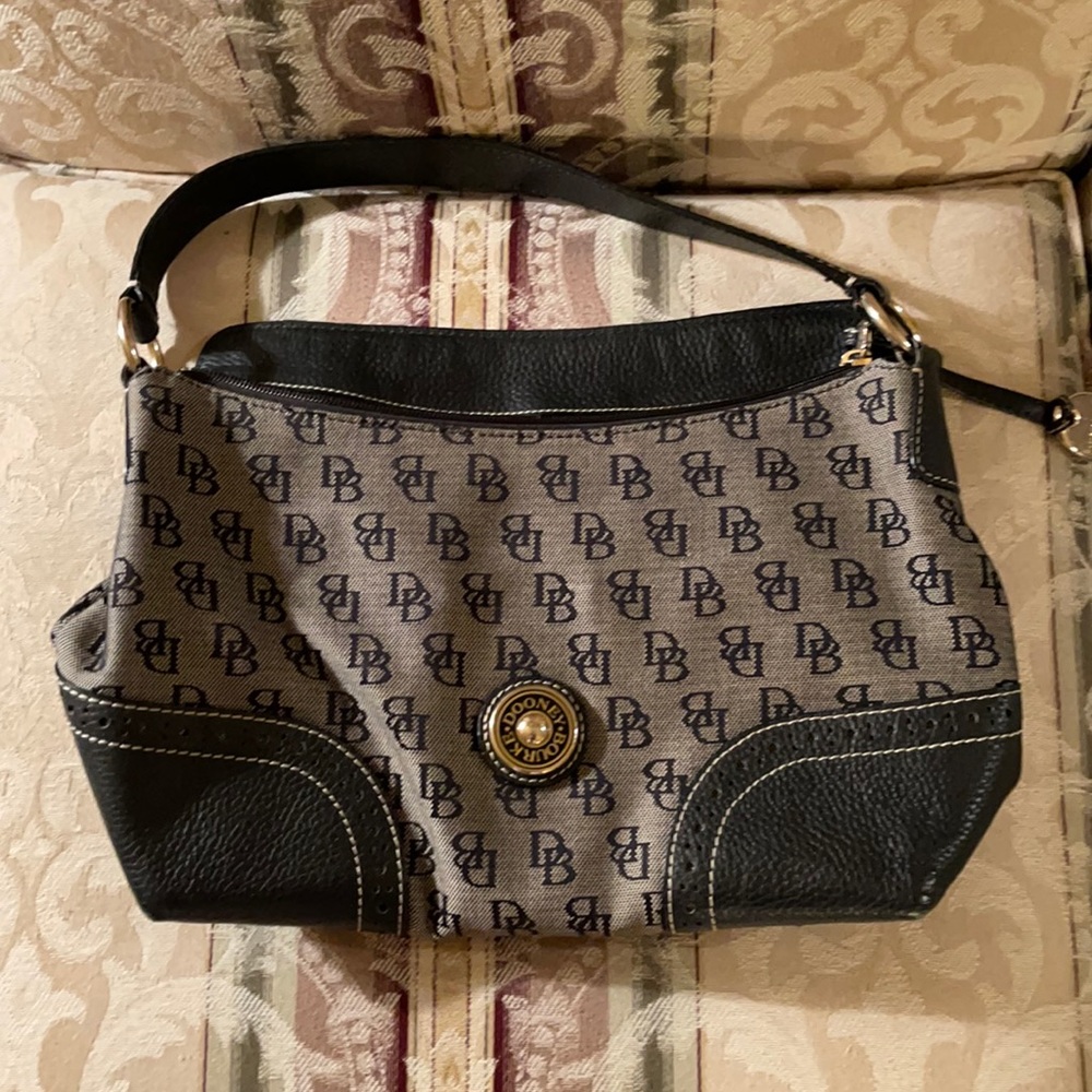Dooney and Bourke Vintage loco bag